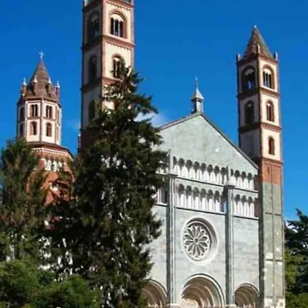La Casa Di Alice Apartamento Vercelli