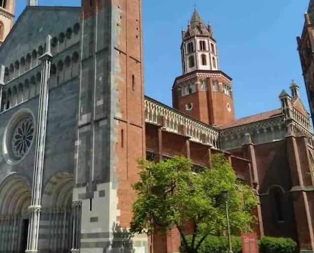 La Casa Di Alice Appartamento Vercelli